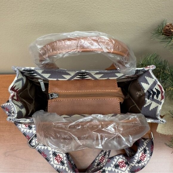 Wrangler Mini Tote Lavender Southwestern Aztec Guitar strap Crossbody Purse - Picture 8 of 9